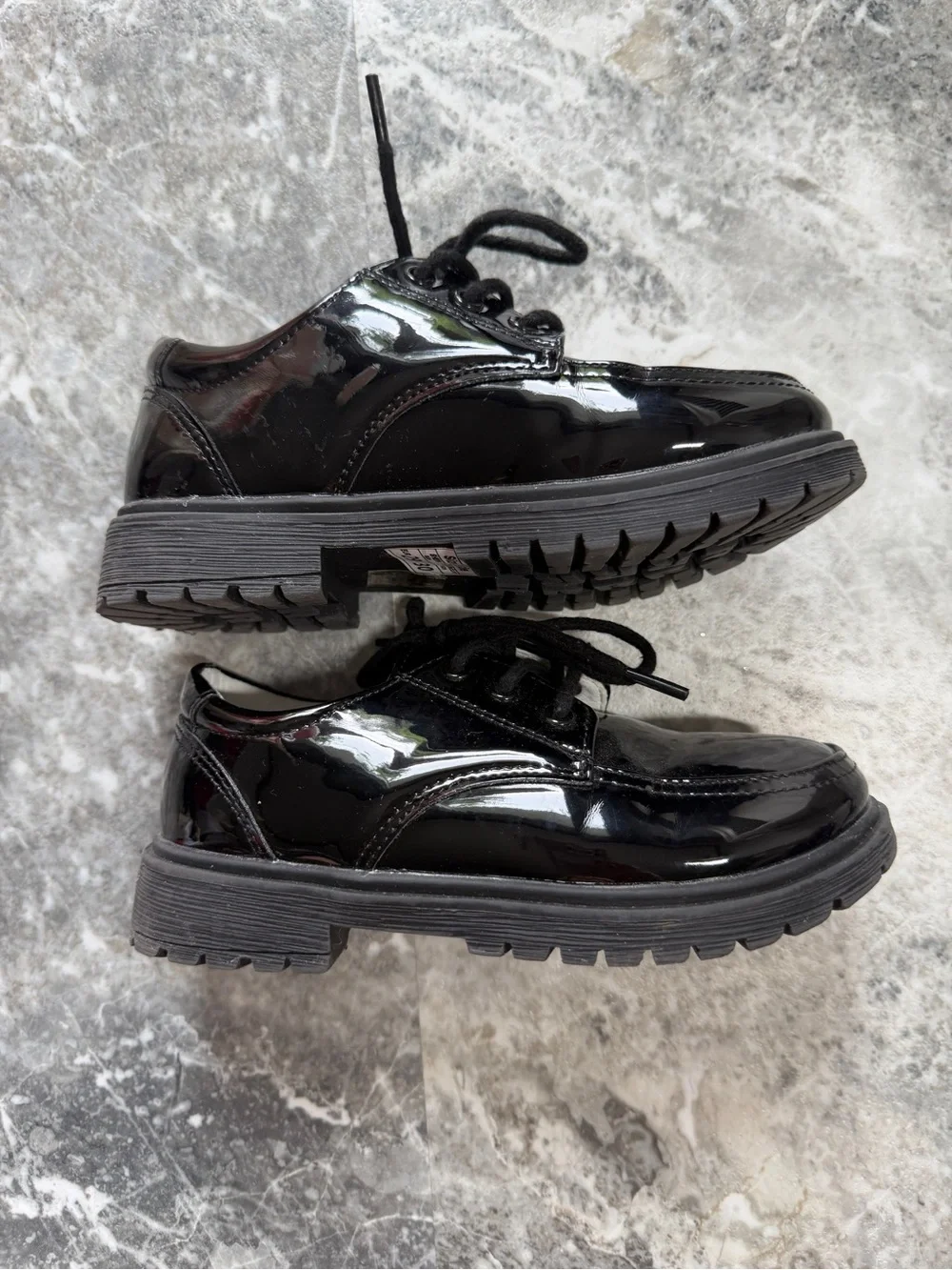 SHEIN Black Patent Lace-Up Kids Dress Shoes